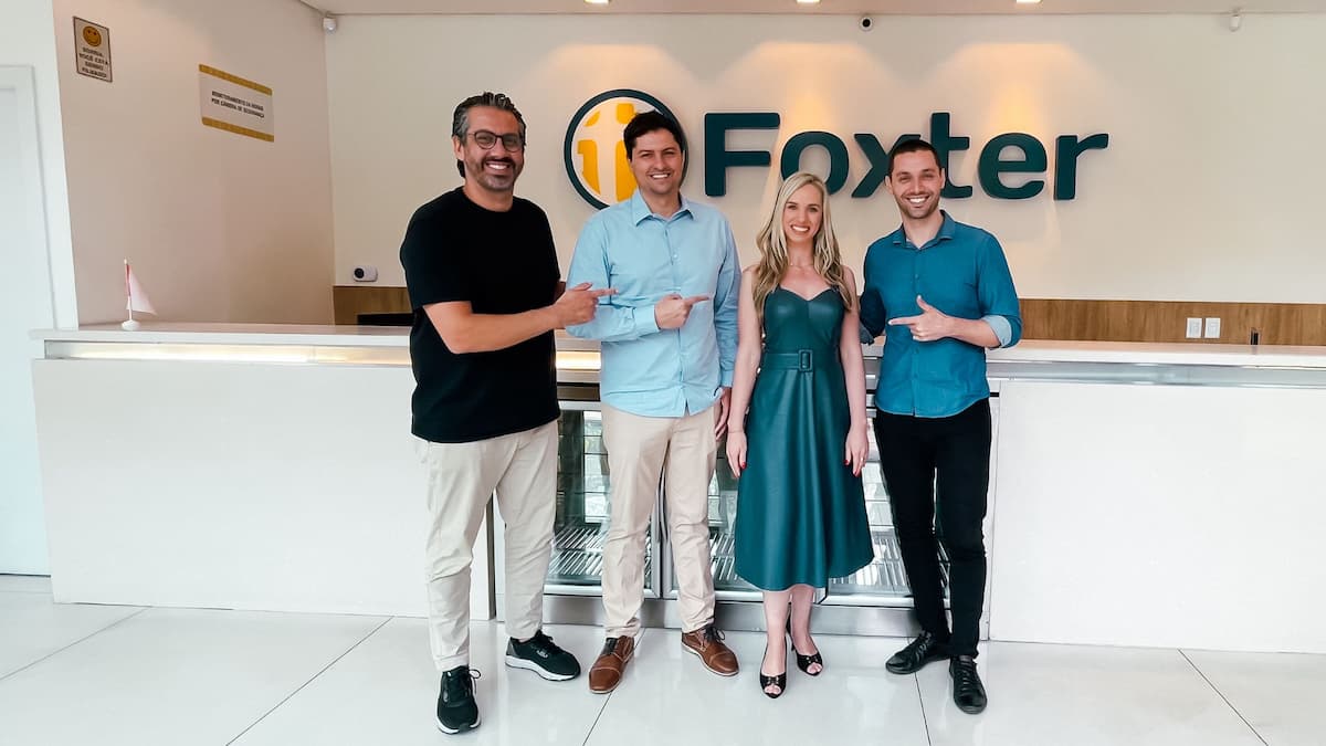 Cristiano Maia (Diretor Geral de Vendas), Felipe Engel (CEO), Laura Nunes (Diretora Regional de Vendas) e Fernando Erhart ( Diretor de Operações), respectivamente, da esquerda para a direita.