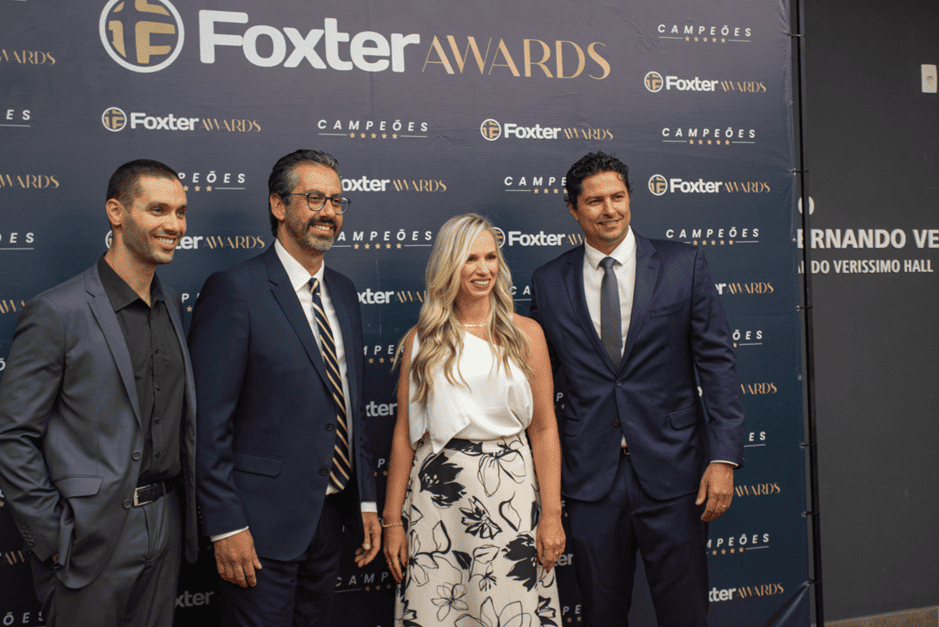 Fernando Erhart (Diretor de Operações), Cristiano Maia (Diretor Geral de Vendas), Laura Nunes (Diretora de Vendas do RS) e Felipe Engel (CEO da Foxter), da esquerda para direita, respectivamente.